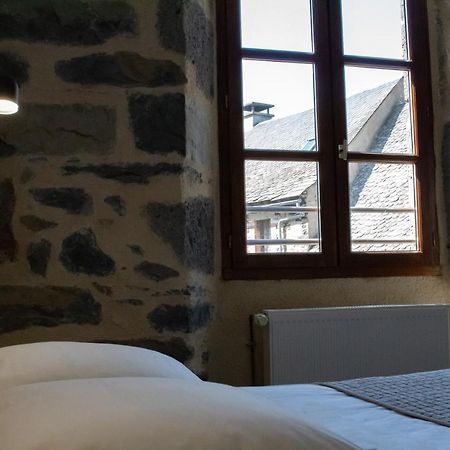 Hotel Restaurant Le Bardiere ลาโยล ภายนอก รูปภาพ