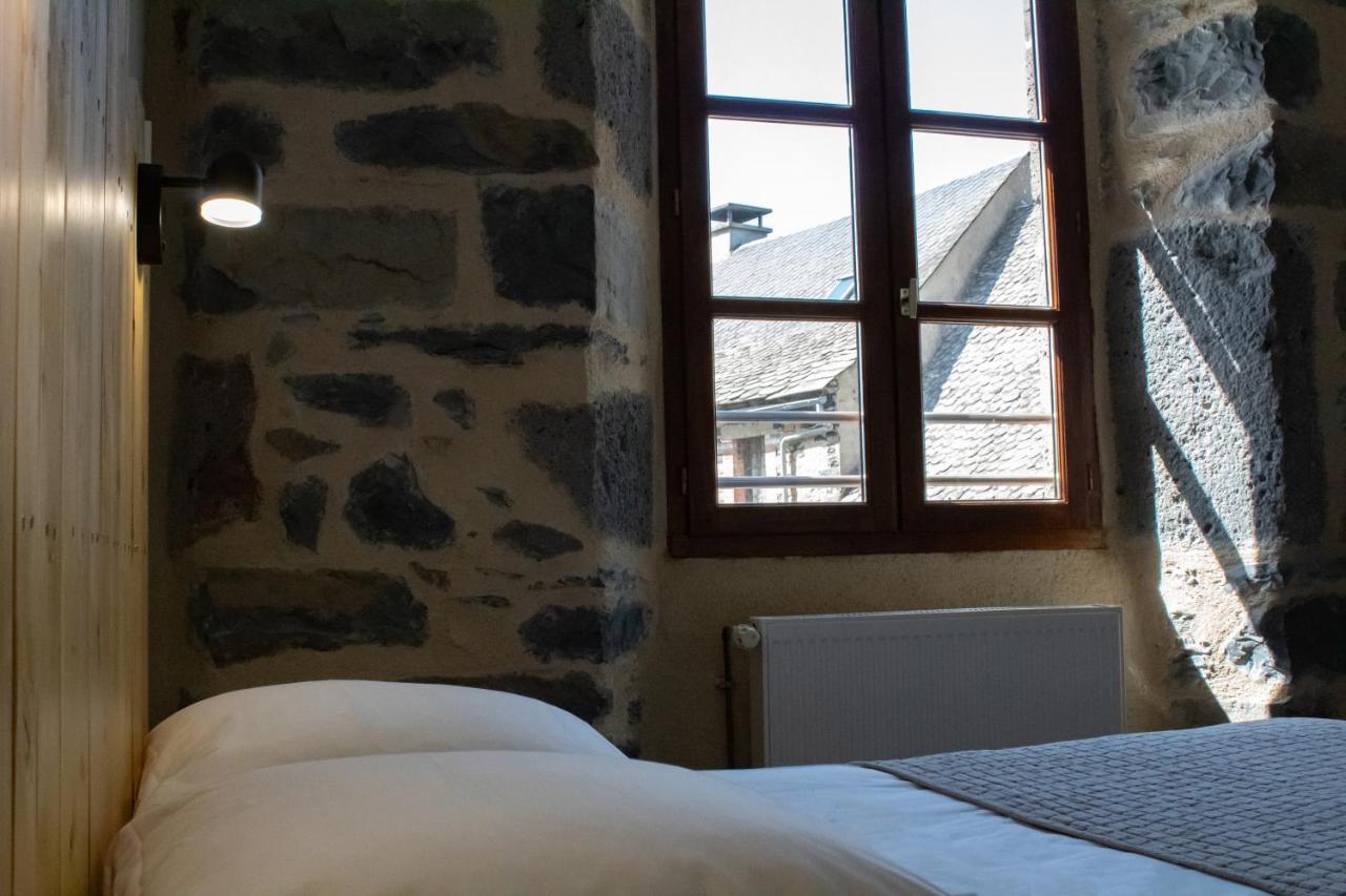 Hotel Restaurant Le Bardiere ลาโยล ภายนอก รูปภาพ